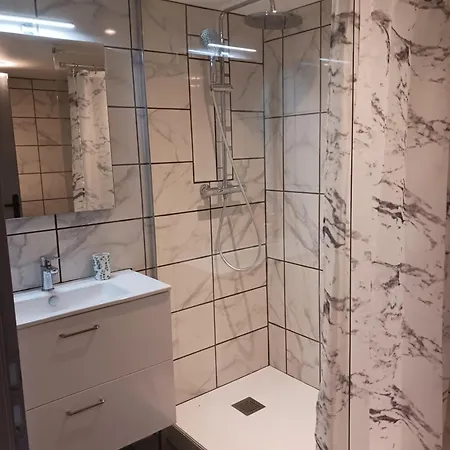 Joli Au Calme Lägenhet